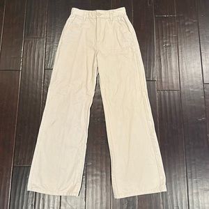 Cotton-On High Waisted Cream and Tan Trousers || Size 2 || has flaw